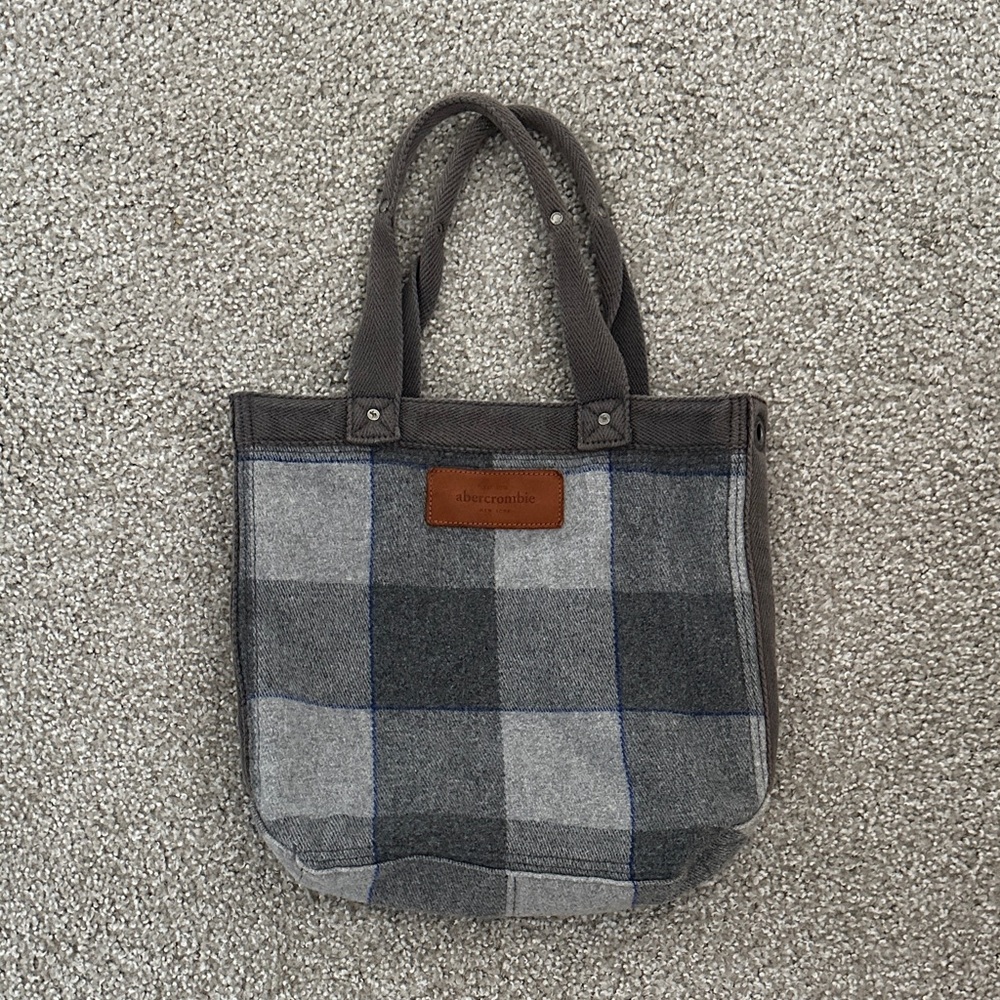 Abercrombie & Fitch Gray Plaid Tote Bag